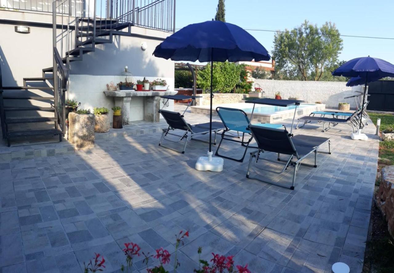 Holiday Home Dioniza Vodnjan Exterior foto